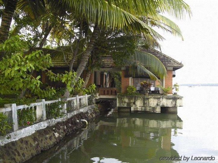 Hotel Club Mahindra Ashtamudi Nīndakara Zewnętrze zdjęcie