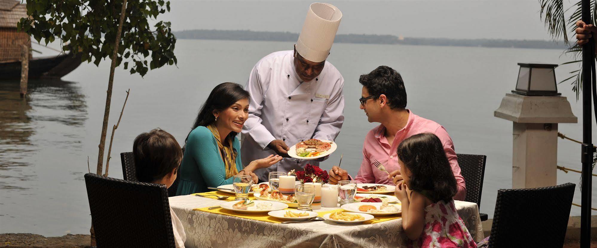 Hotel Club Mahindra Ashtamudi Nīndakara Zewnętrze zdjęcie