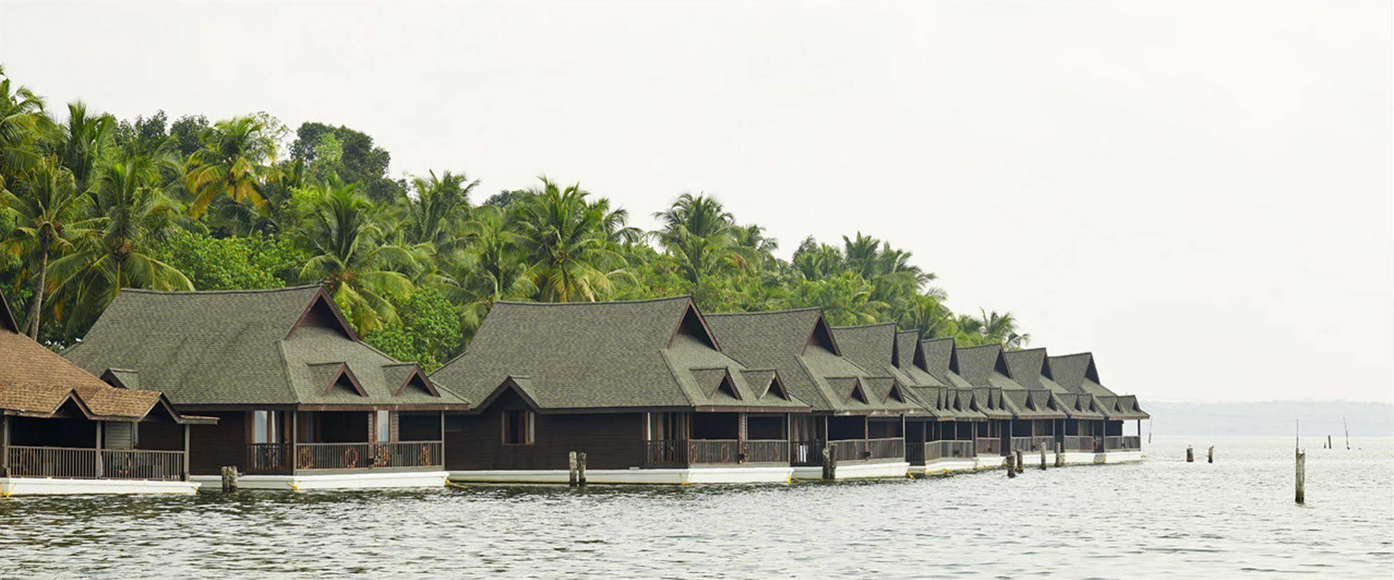 Hotel Club Mahindra Ashtamudi Nīndakara Zewnętrze zdjęcie
